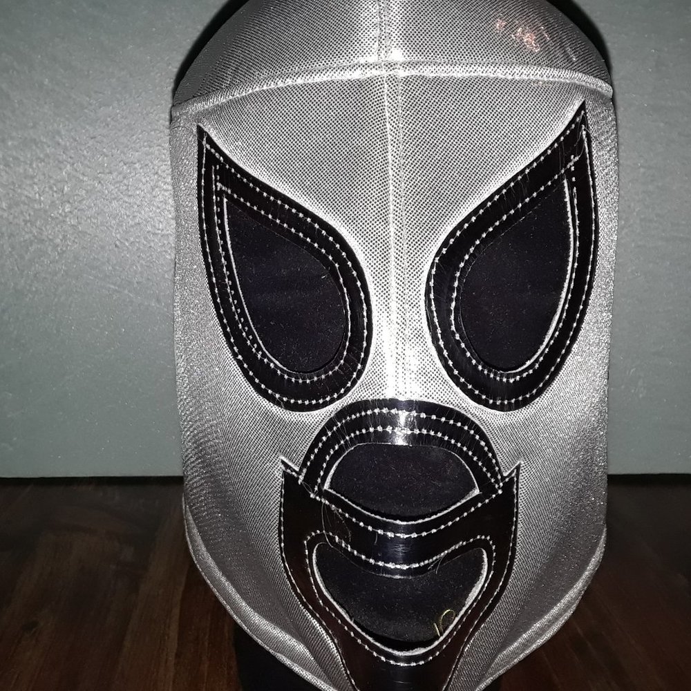 El Santo Lucha Libre Mask - Face Mask (Adult fit)